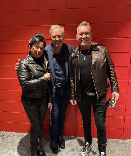 Looking forward to a night off with @JimmyBarnes and @jane13barnes #livemusic...