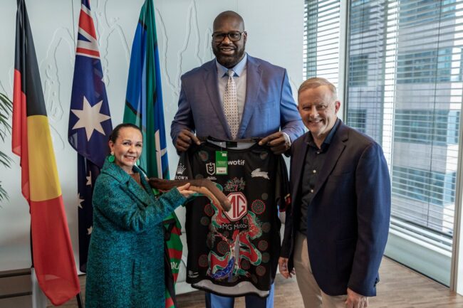 An honour to meet basketball legend @SHAQ O'Neal in Sydney today with ...