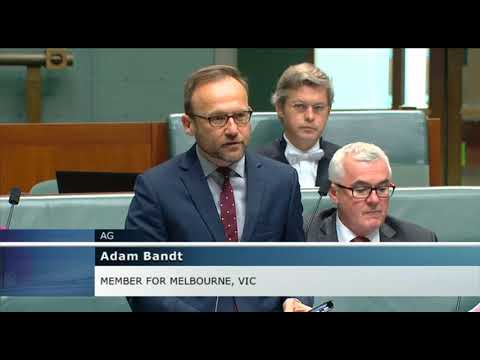 Australian Greens: Adam calls out the government on their climate inaction