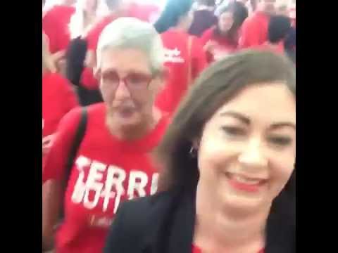 Australian Labor Party: Terri Butler waiting for Bill Shorten to arrive at Fight4QLD Rally