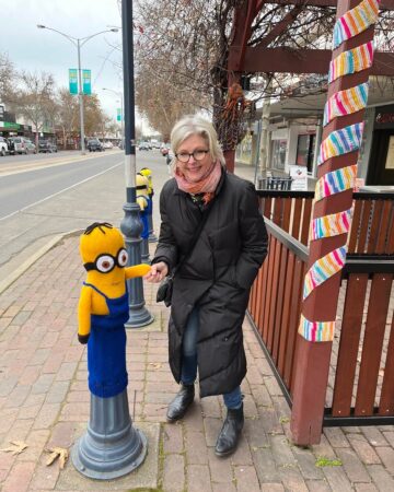 Absolutely loved seeing the efforts of the Benalla yarn bombers in tow...