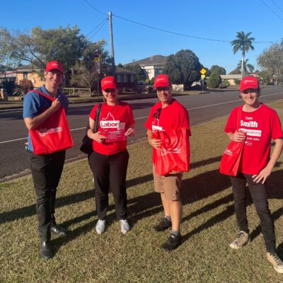 Doorknocking with Tom Smith - Member for Bundaberg on the weekend – le...