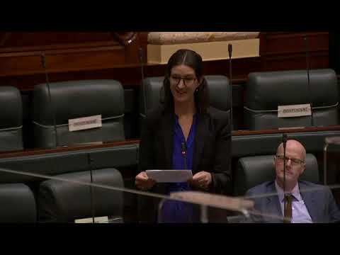 Ellen asks the Minister for Transport about separated bike lanes on Flemington Rd and Royal Parade