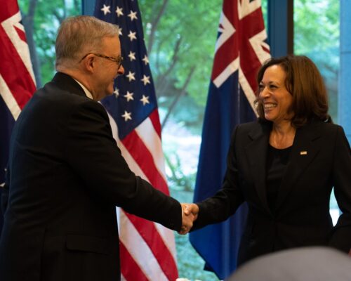 Anthony Albanese: This afternoon I met with US Vice President Kamala Harris in Tokyo. …