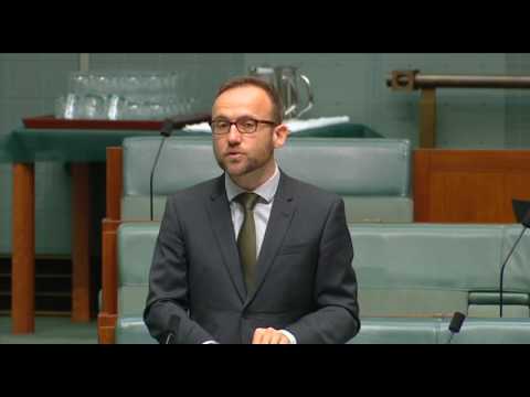 Adam Bandt introduces Renew Australia energy transition bill into Parliament