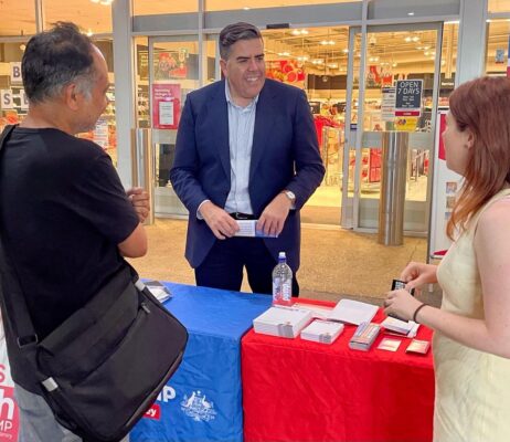 Milton Dick: Lots of great chats this afternoon at my regular Friday Mobile office …