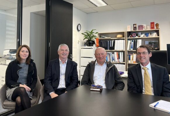 With Australian Chamber of Commerce & Industry (Peter Grist & Natalie ...