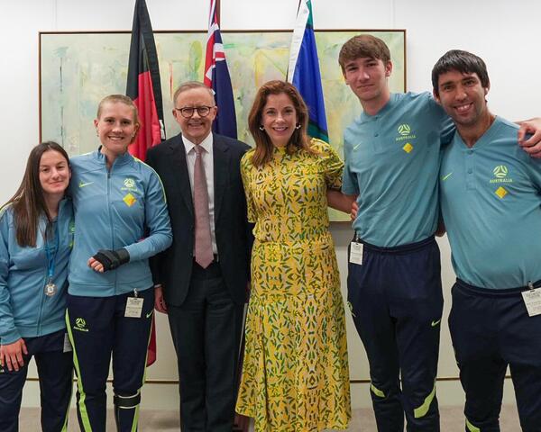 Great to meet the @Pararoos and @paramatildas today at Parliament House with Min...