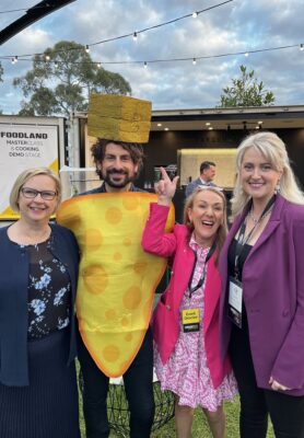 Lucy Hood MP: SA Grate!  Celebrating the opening of @CheeseFestSA 2022 with Minist…