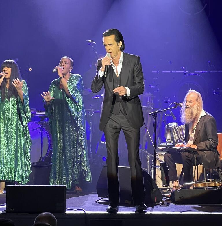 Anthony Albanese: First gig in Canberra in 20 years from @nickcave last night – wit…