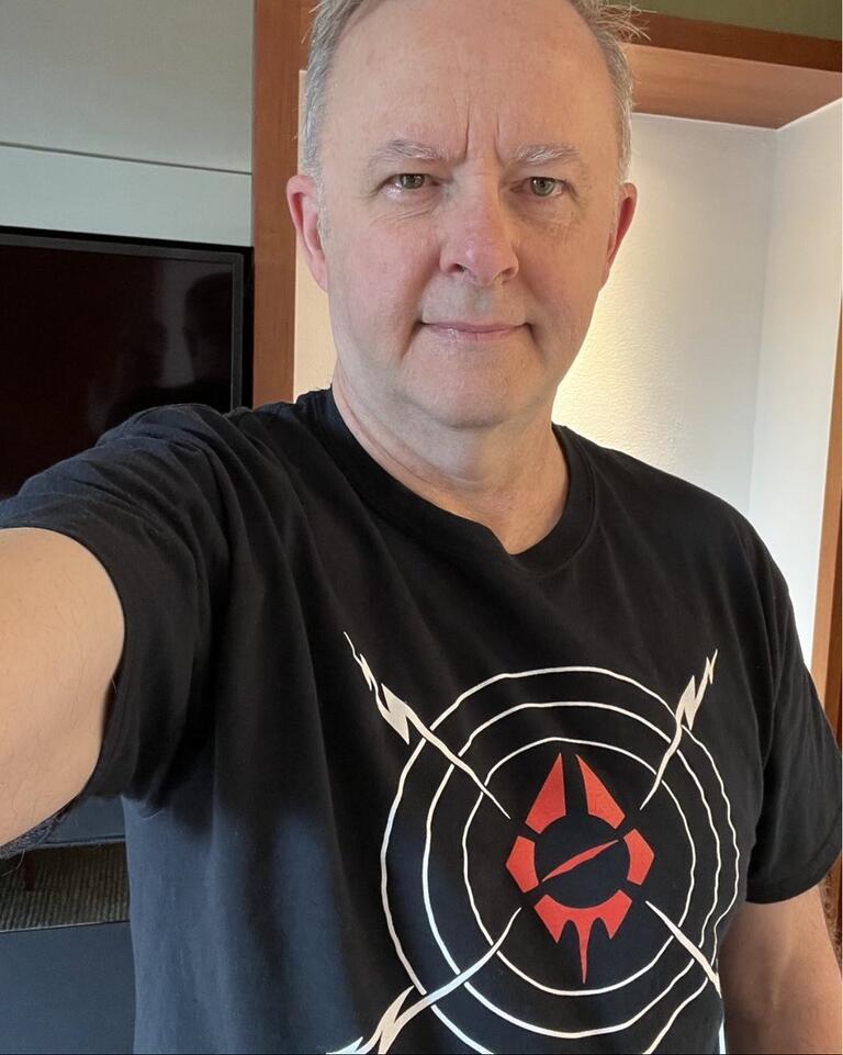 Anthony Albanese: It’s #AusMusicTShirtDay day for @SupportAct – decided against wea…