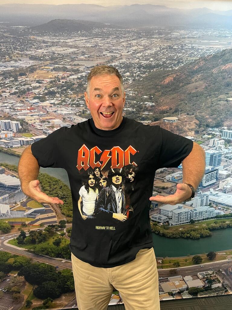 Queensland Labor: We love Ausmusic T-Shirt Day!…