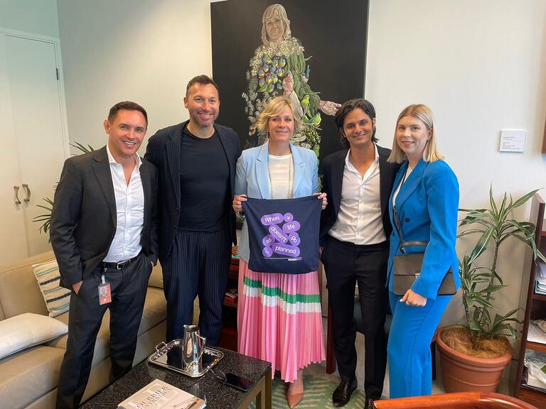 🌏 Zali Steggall MP: Great to meet with @ReachOut_AUS today and Patron @IanThorpe abou…