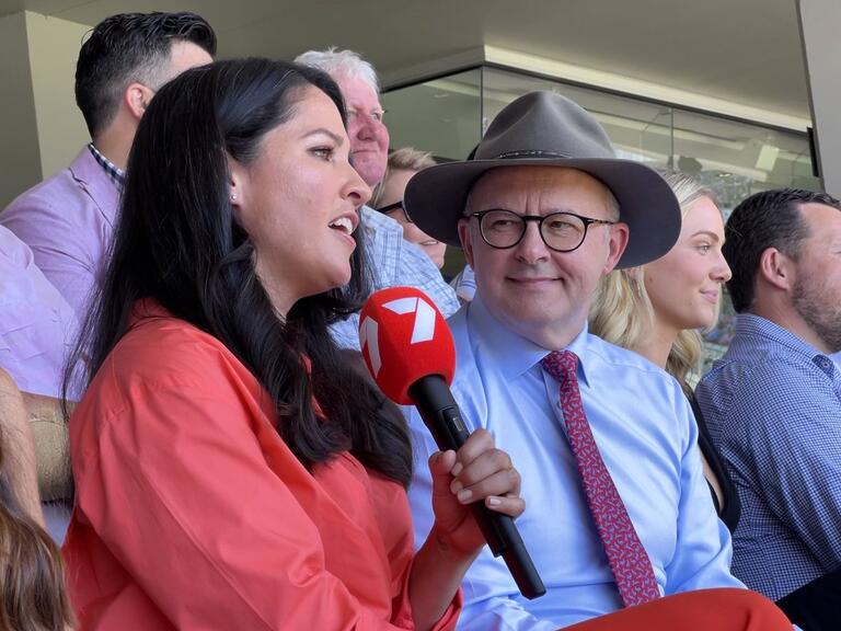 Anthony Albanese: I chatted with @Mel_Mclaughlin from the Boxing Day Test at the MC…