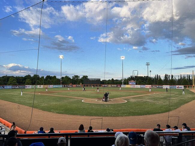 Cheering on the @CanberraCavalry in Game 3 vs Geelong Korea!  #Go...