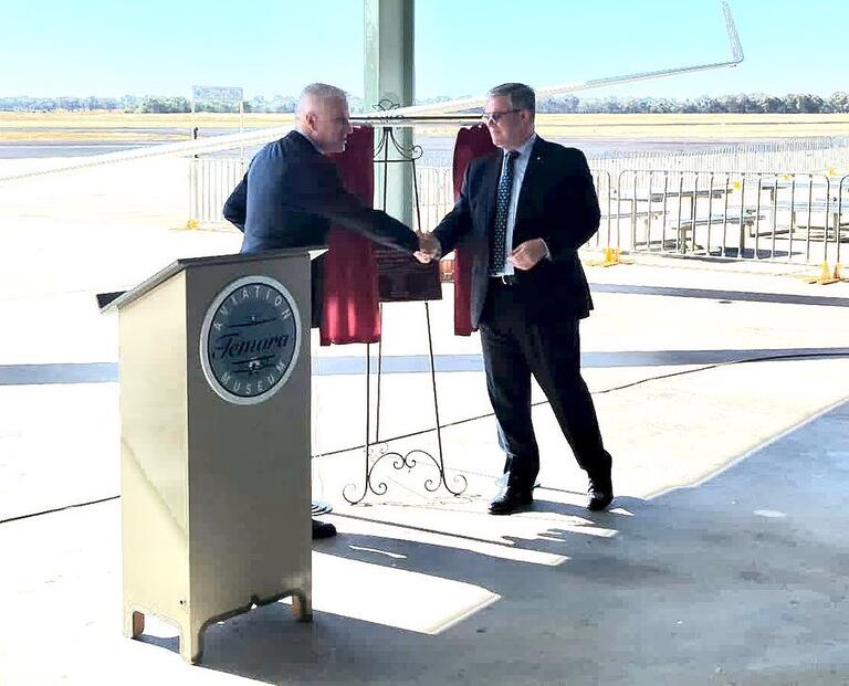 Michael McCormack: The #Temora Airport now has a state-of-the-art runway, taxiway an…