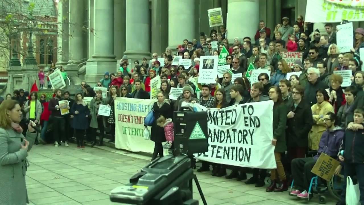 Sarah Hanson-Young speaking at snap Adelaide rally in support of a fair go for refugees