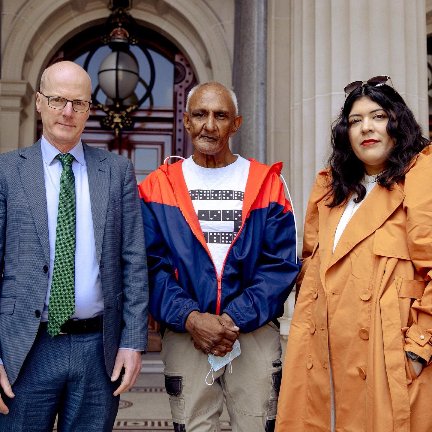 Today in parliament the Greens met with @vicaboriginallegalservic...