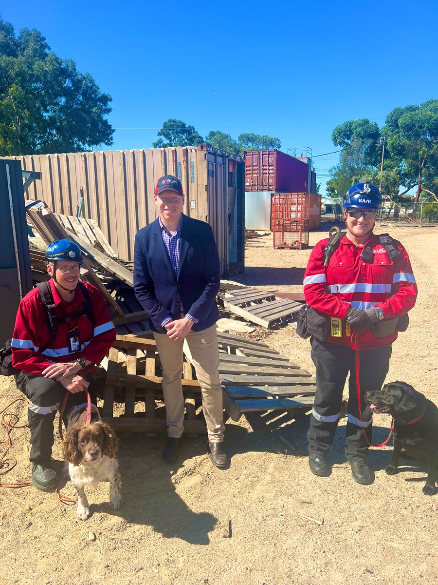 Joe Szakacs MP: A morning with Search and Rescue Canines SA, as they train and pr…