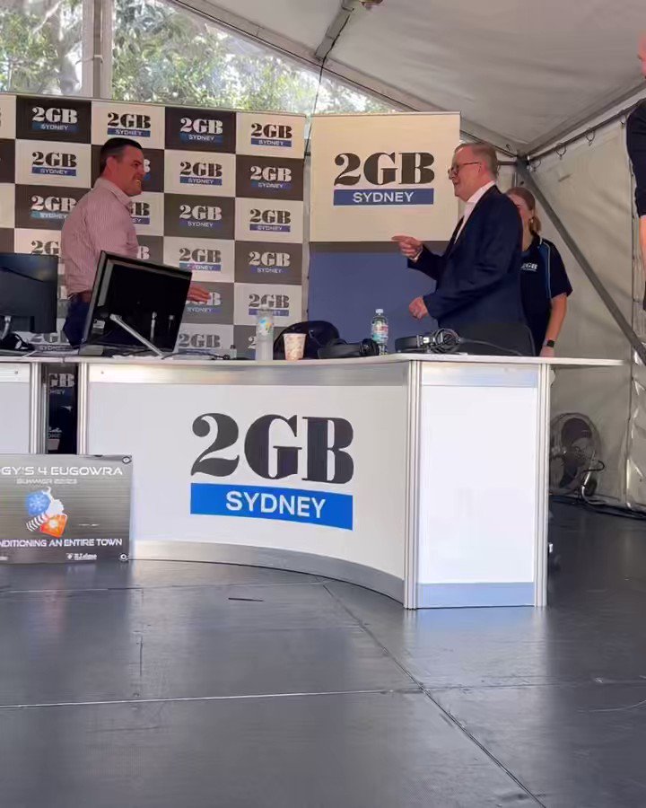 Anthony Albanese: A quick stop by @2GB873 to chat to @CoKeefe9 #live from the Sydne…