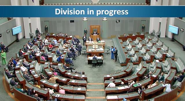 #BREAKING - Greens just moved an amendment to the JobSeeker Bill ...