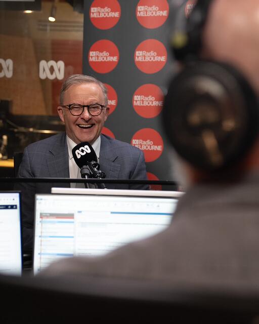 Stopped by @abcmelbourne with @Raf_Epstein to answer questions fr...