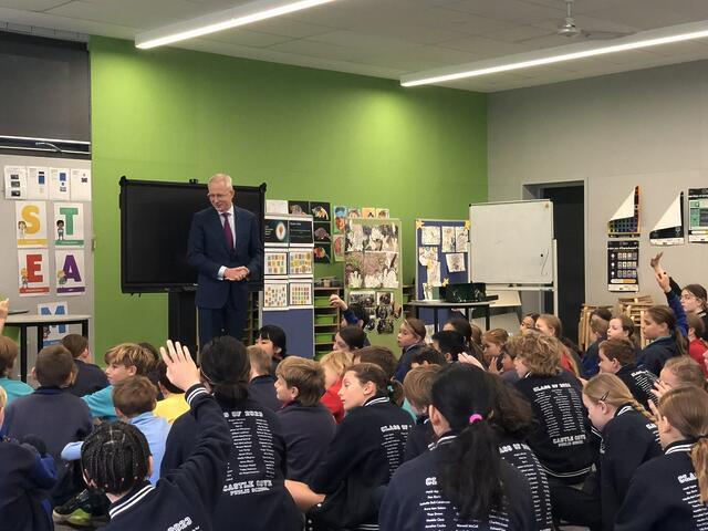 Speaking to year 6 students at Castle Cove Public School about ou...