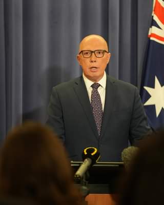 Peter Dutton: Australians are struggling to pay their bills under this governme…