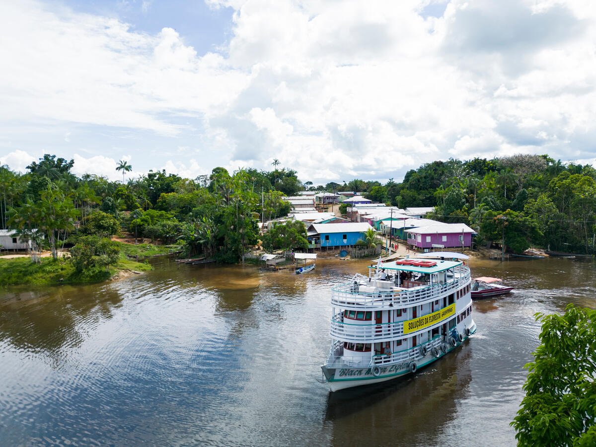 Respect the Amazon Expedition: Roque Community. © Nilmar Lage / Greenpeace