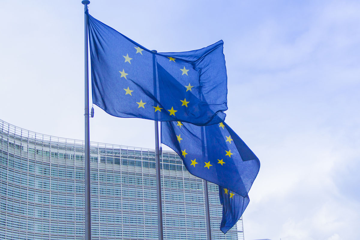 EU, Ukraine Boost Defense Industry Ties at Forum