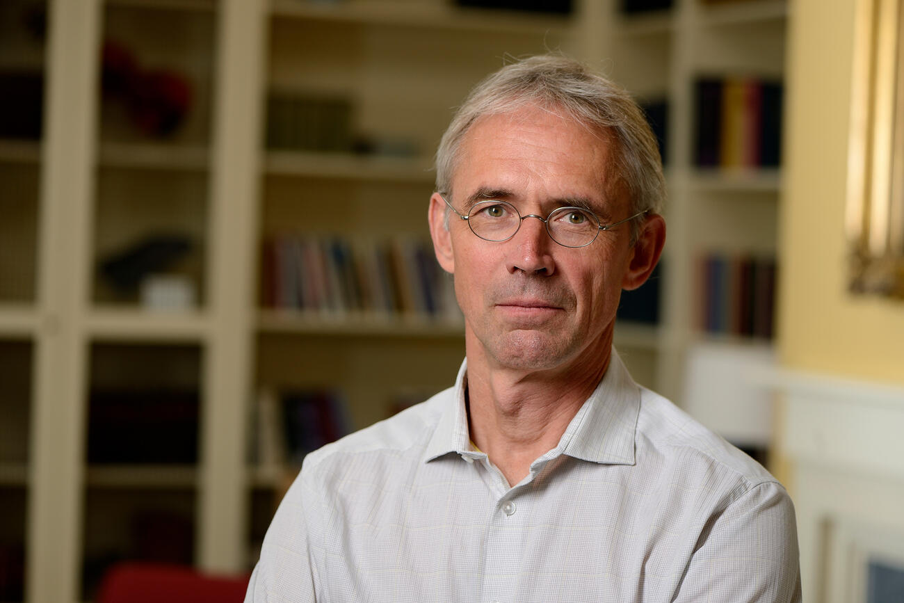 U.S. Research Decline Sparks Brain Drain Threat