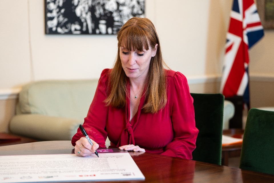 Deputy PM Vows Boost for Terminally Ill Workers