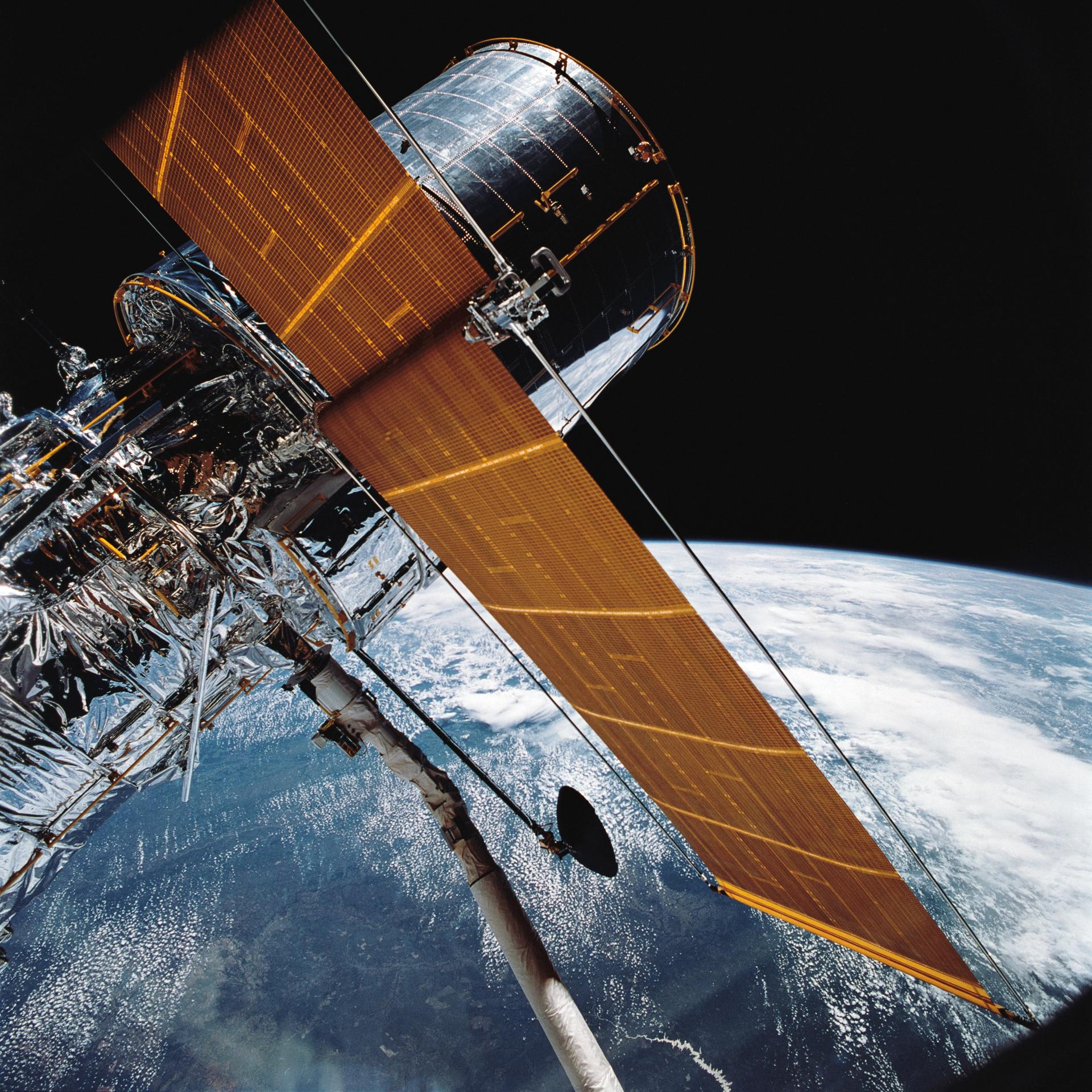 Hubble at 35: Symposium Delves Into Past Insights