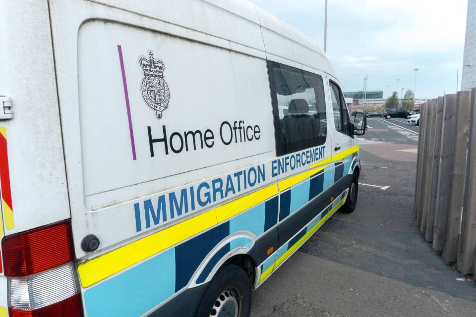 UK Cracks Down on Illegal Delivery Riders
