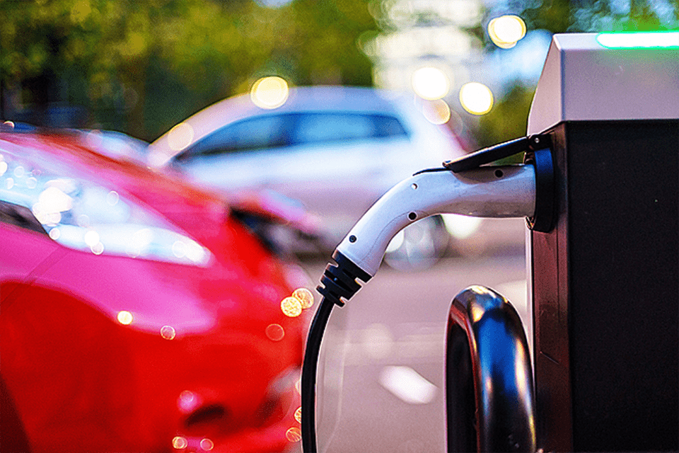 UK EV Chargepoints Surge 27% In One Year