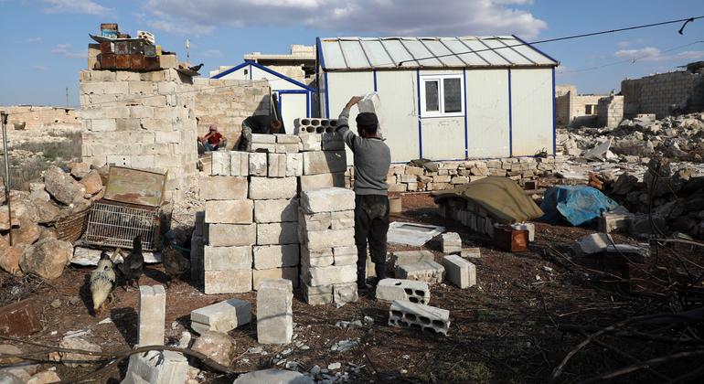 Violence in Syria, Israeli Forces in Lebanon, Iraq Fire